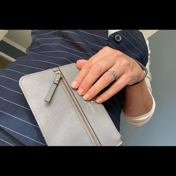 Kate Spade wallet - Picture 3 of 8